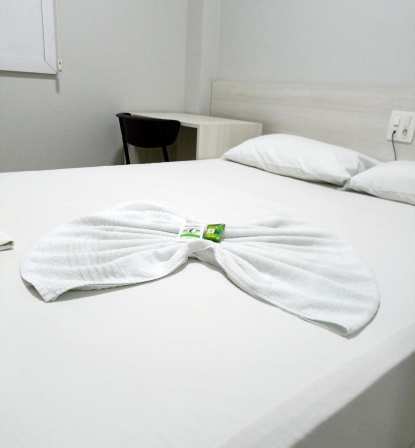 Mfg Hotel Cianorte Bagian luar foto