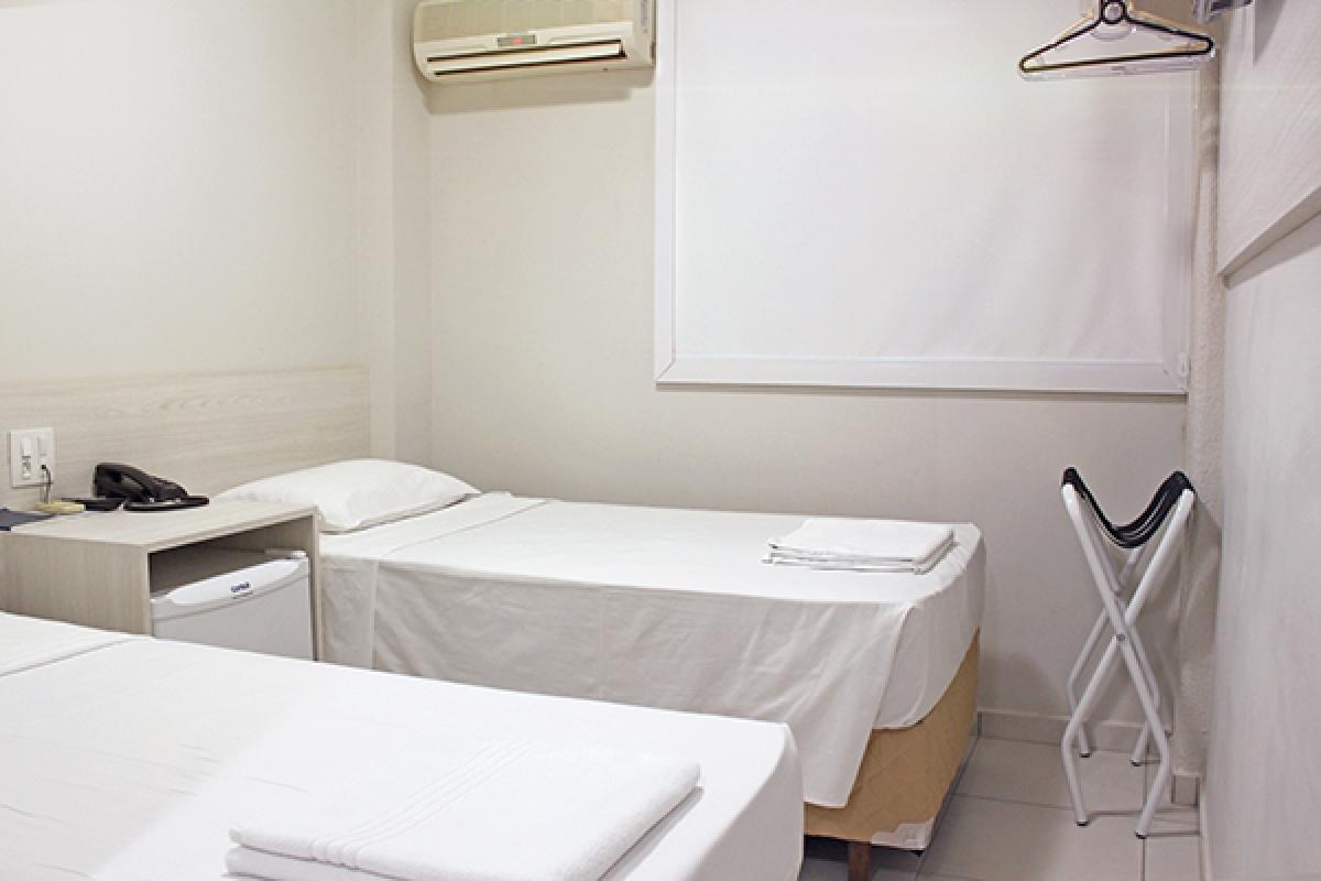 Mfg Hotel Cianorte Bagian luar foto